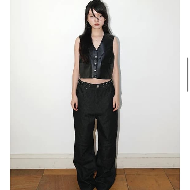 데어드 BELT EFFECT WIDE FIT JEANS IN CHARCO