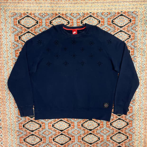 나이키 눈꽃 프린팅 네이비 맨투맨 남성XXL