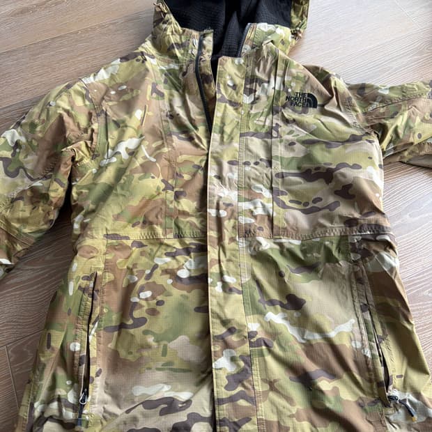 노스페이스 카모 자켓 95사이즈