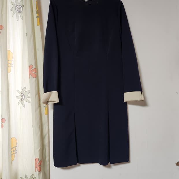 네이비 긴팔 원피스 배색 포인트 66