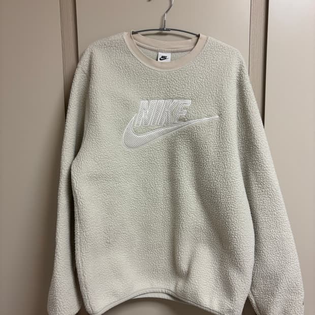 나이키 뽀글이 플리스 맨투맨