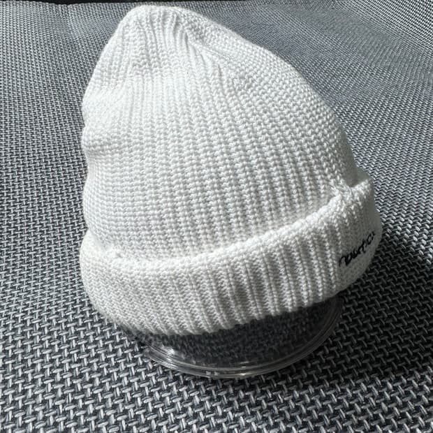 프릭스스토어X노티카 비니 화이트 ( OS/OLD-8230 )