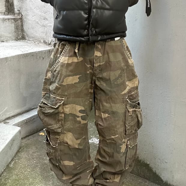 *rare* 2000s vtg Y2K 멀티포켓 밀리터리 카고팬츠