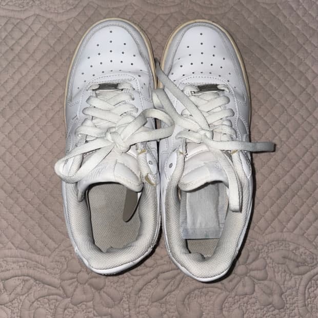 나이키 에어포스 화이트