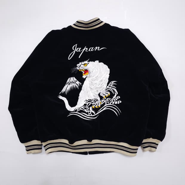 오리엔탈 벨벳 스카쟌