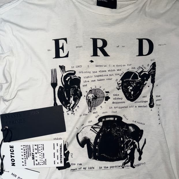 앙팡리쉬데프리메 My Role in The War 티셔츠 s