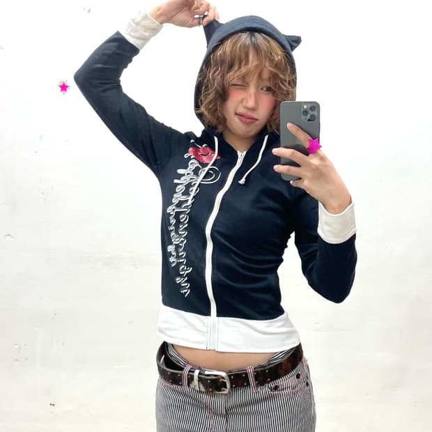 Cat Lips Girl Black Hood Zip-Up