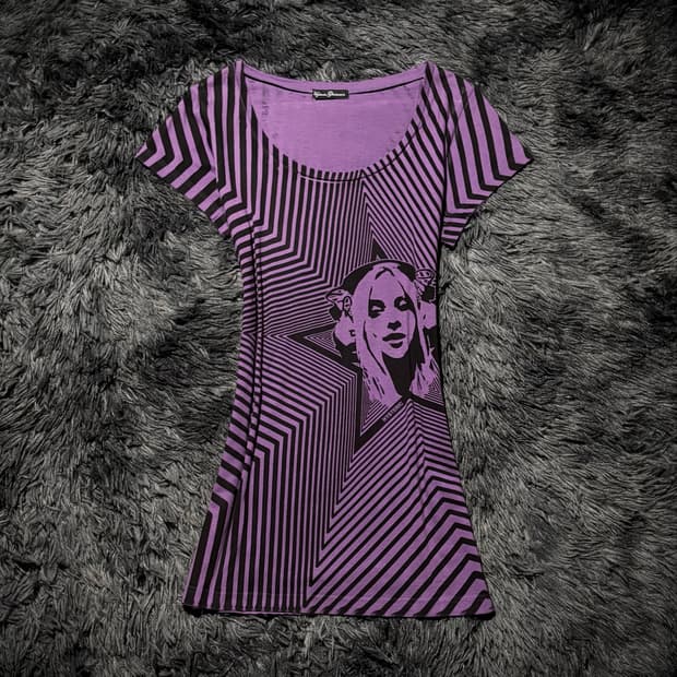 Hysteric Glamour 걸프린팅 스타 스트라이프 퍼플 반팔 티셔츠