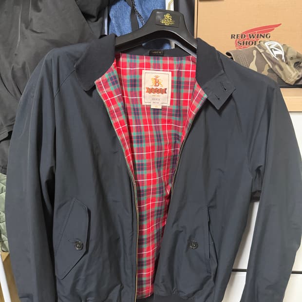 바라쿠타 G9 네이비 46사이즈 판매합니다