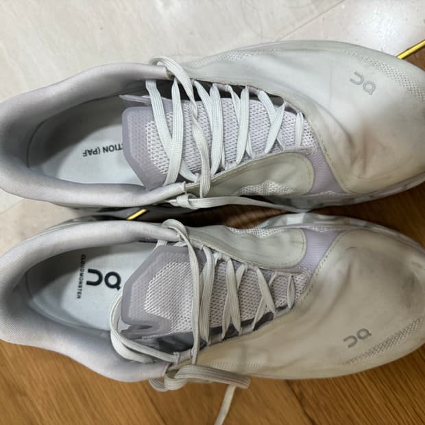 온러닝 파프 클라우드 몬스터2 베이퍼 프로스트 화이트