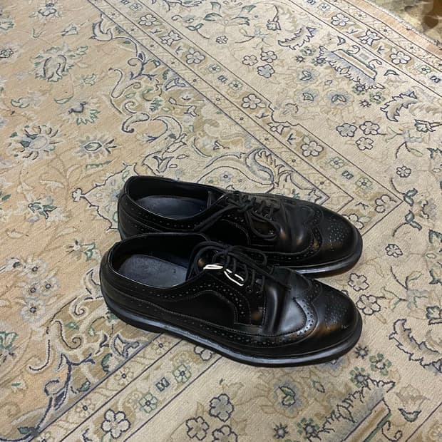 닥터마틴 3989 윙팁 블랙