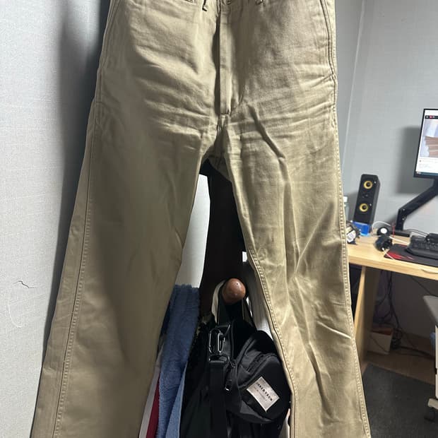 바즈릭슨 오리지널 치노 32사이즈 카키