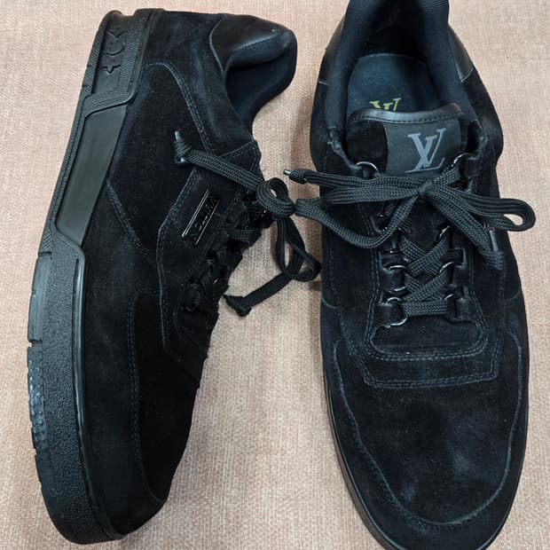 루이비통 275mm-  블랙 스웨이드 스니커즈