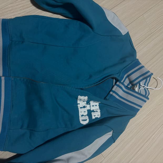 더바이닐하우스 집업(blue)