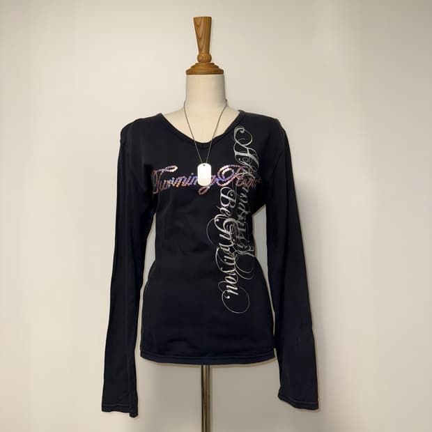 레터링 와투케 블랙 롱슬리브