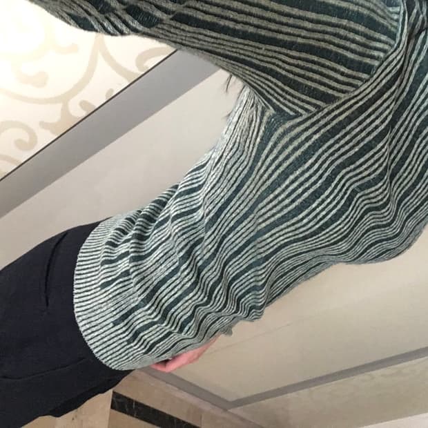Vintage stripe high-neck knit