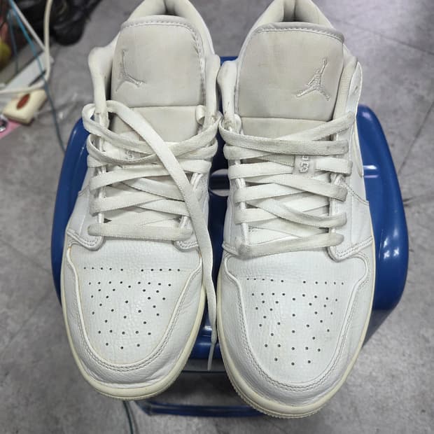 나이키  에어조던 로우