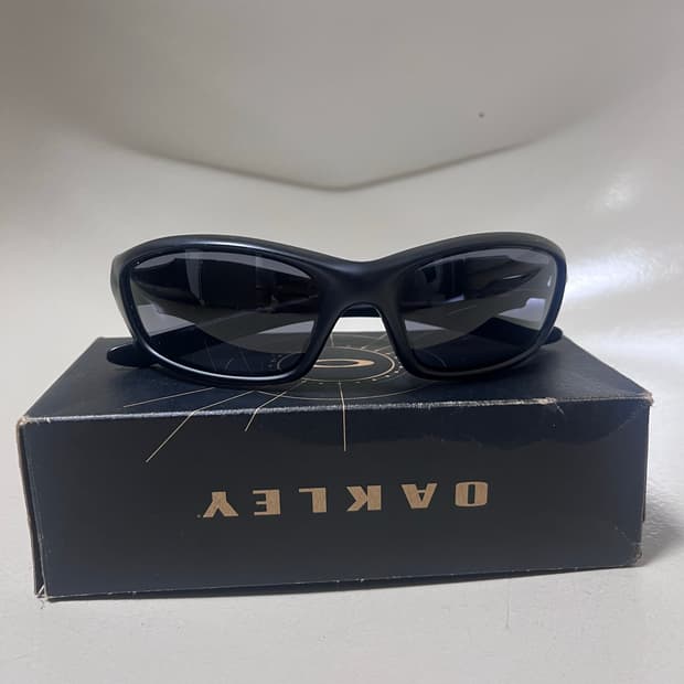 오클리 스트레이트 자켓 2.0 