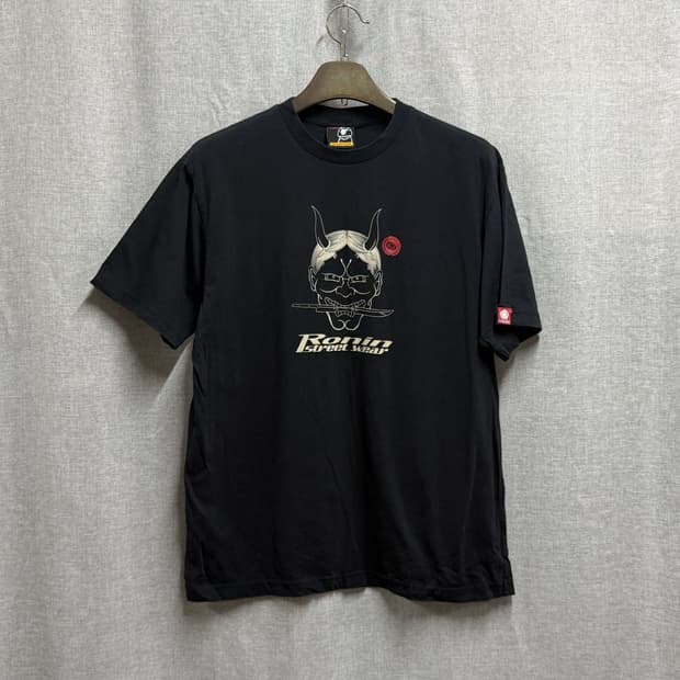 [L] 로닌 스트릿웨어 오니 그래픽 반팔티