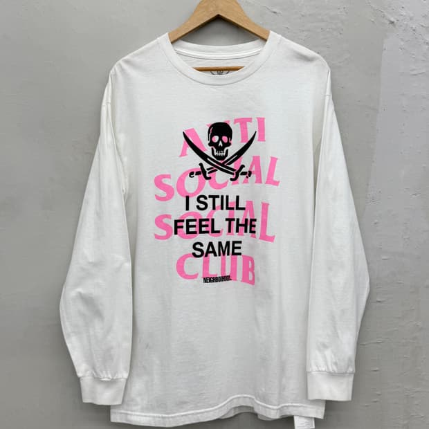 Anti Social Club X Neighborhood 본그래픽롱슬리브