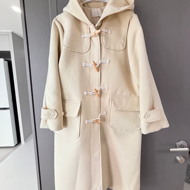 크림색 더플코트 떡볶이코트