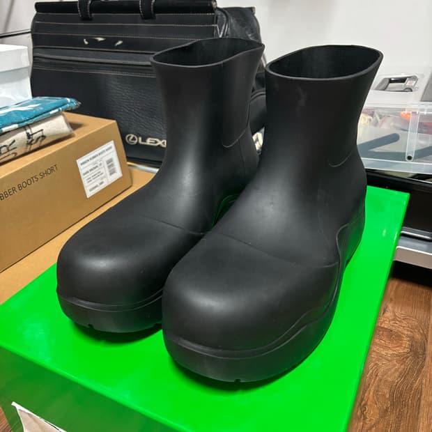 보테가베네타 퍼들부츠