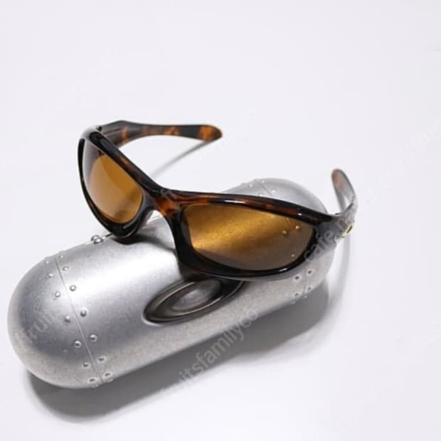 오클리 몬스터 독 새상품 수준