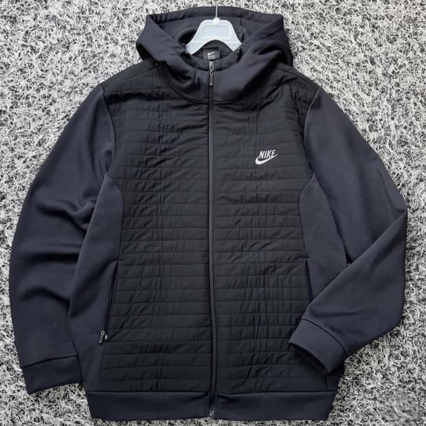 나이키 써마 경량패딩