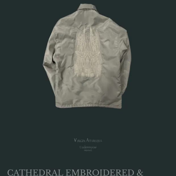 언더마이카 대성당 코치자켓 2사이즈