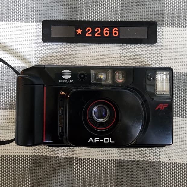 미놀타 AF-DL 데이터백 필름카메라