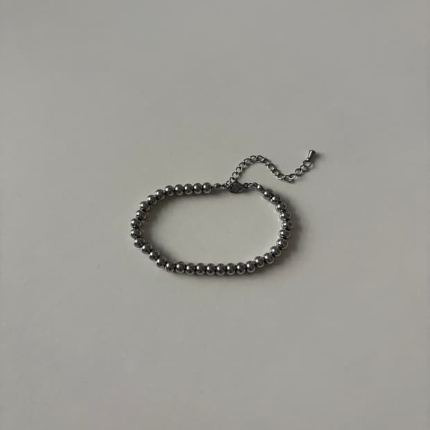 handmade bracelet 04. round
