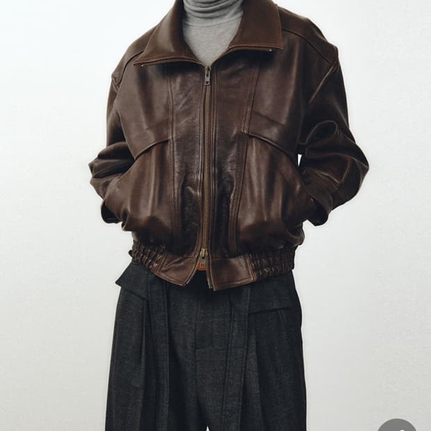 노이어 엔틱카우레더 하이넥 자켓