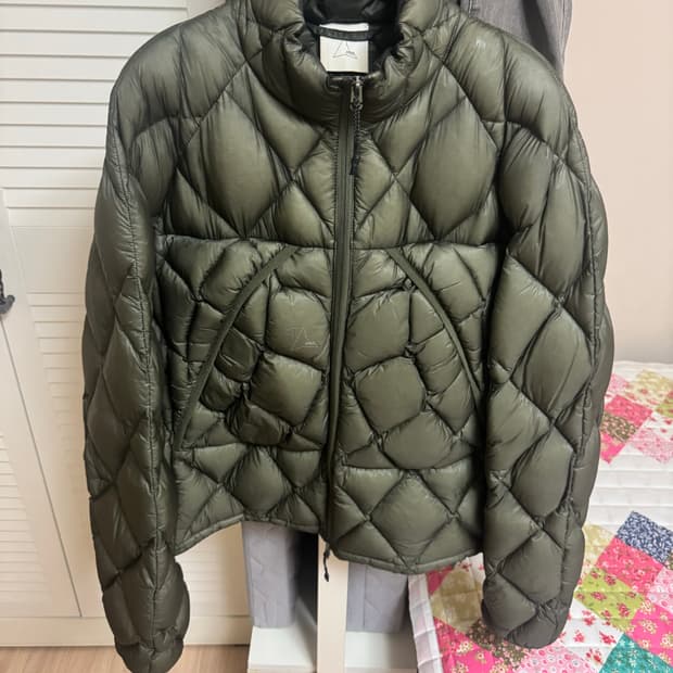 (M) 로아 하이킹 패딩