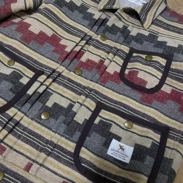 네이버후드 티피 스톡맨 자켓