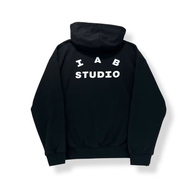 110 아이앱 스튜디오 블랙 후드티