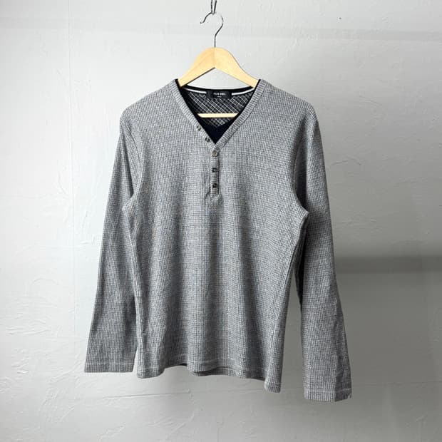 Plus One 헨리넥 롱 슬리브