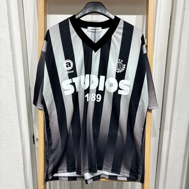 [새상품] 블록코어 반팔티