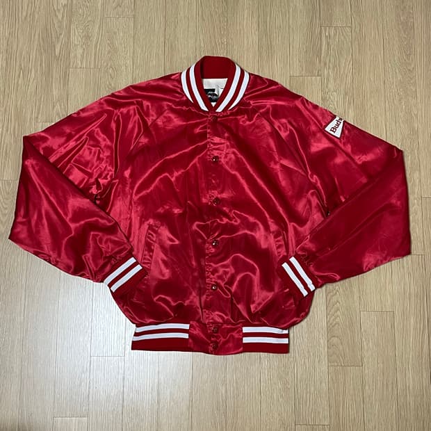 버드와이저 레드 사틴 스티디움 자켓