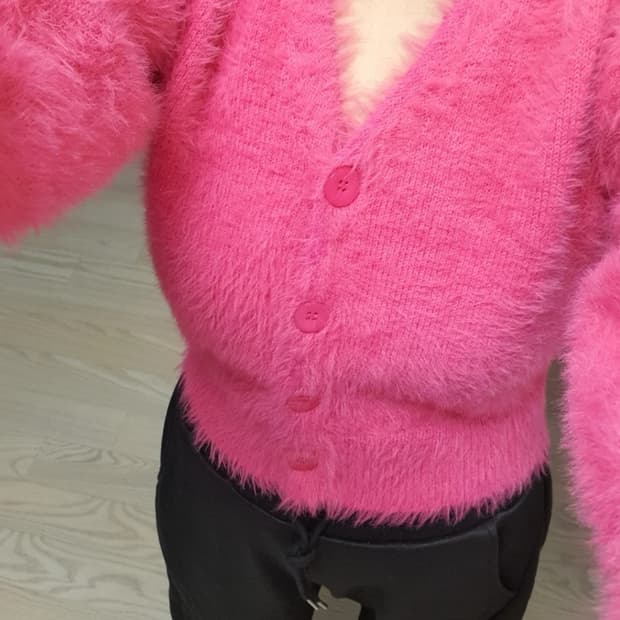 핫핑크 플러시 가디건