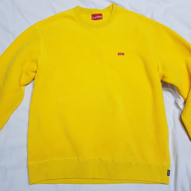 L 슈프림 폴라텍 스몰박스 크루넥 옐로우 맨투맨