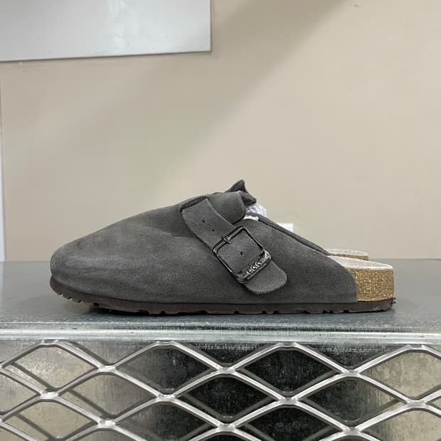 어그 스웨이드 클로그 270