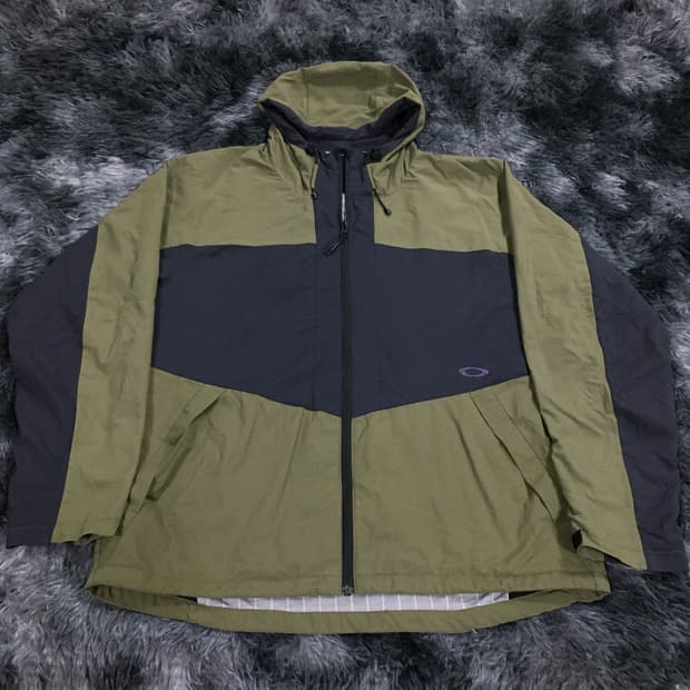 투티/A9 oakley 바람막이 카키 regular fit 후드 집업