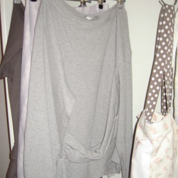 타입서비스 Textured Ruched Off Shoulder Top