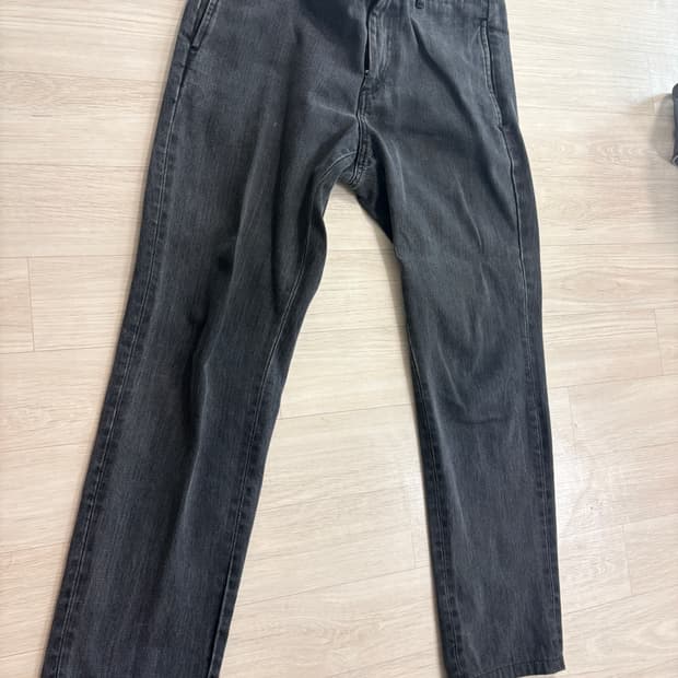아페쎄 블랙진 팝니다.