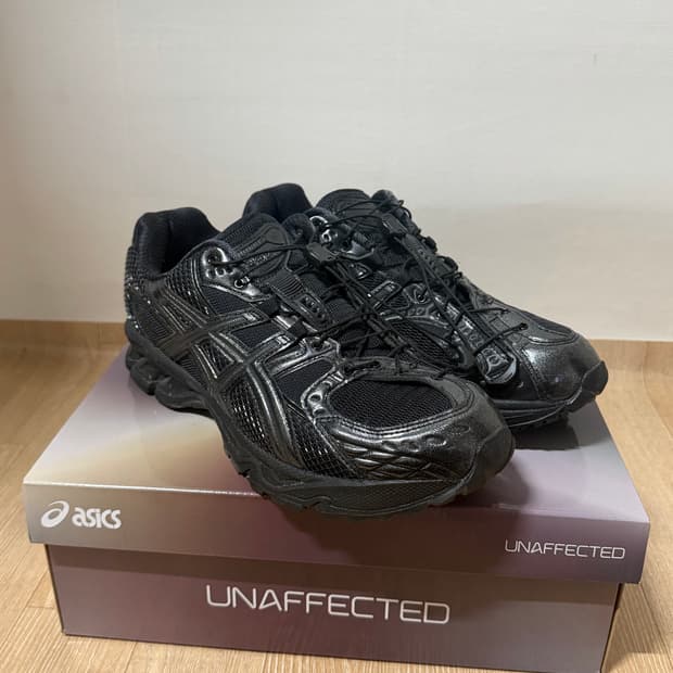 [275] 아식스 언어펙티드 젤카야노 10.1 블랙