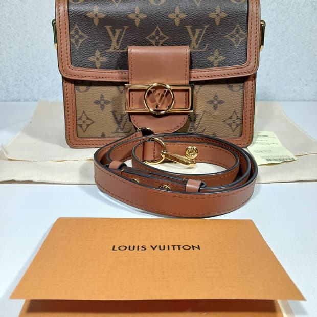 루이비통 도핀 숄더백 미니 M44580