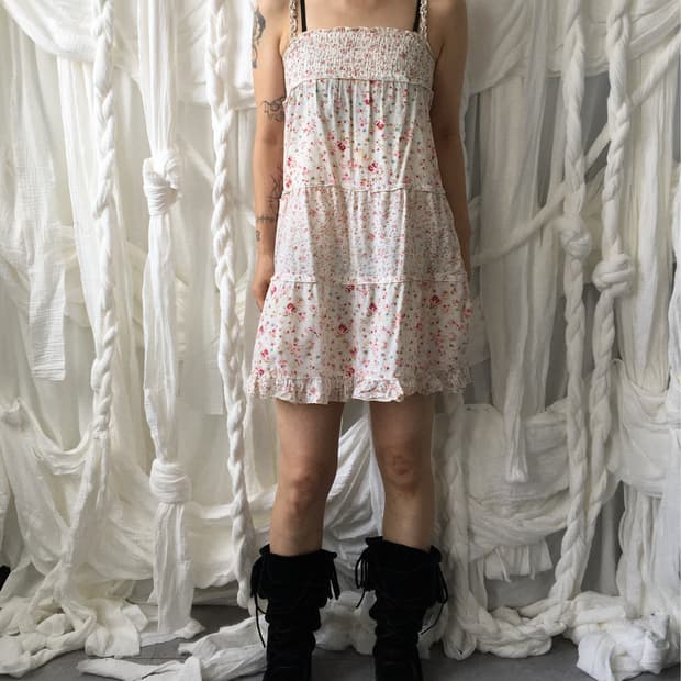 Flower pattern layer sleeveless onpeiece