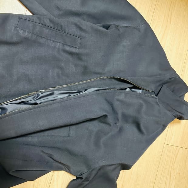 입생로랑 봄버 자켓