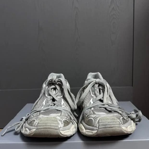 발렌시아가 3xl 에그쉘 44