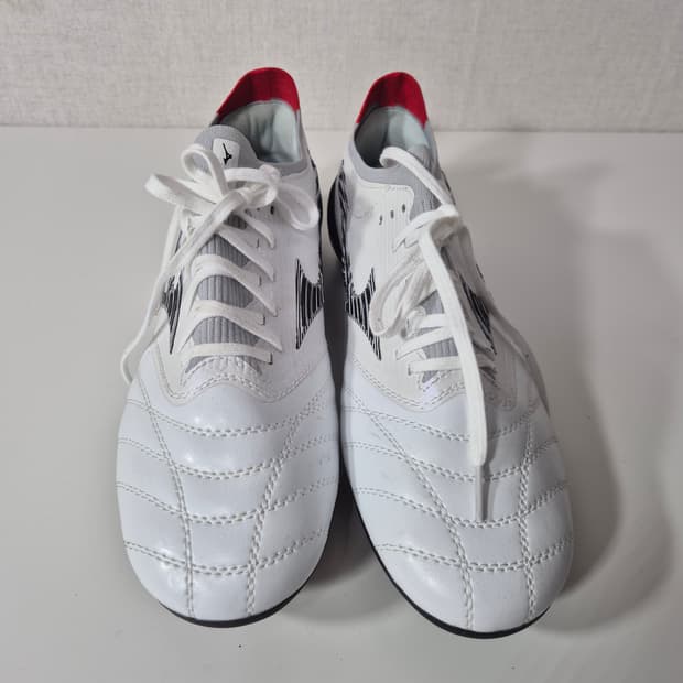 미즈노 모렐리아 네오4 축구화